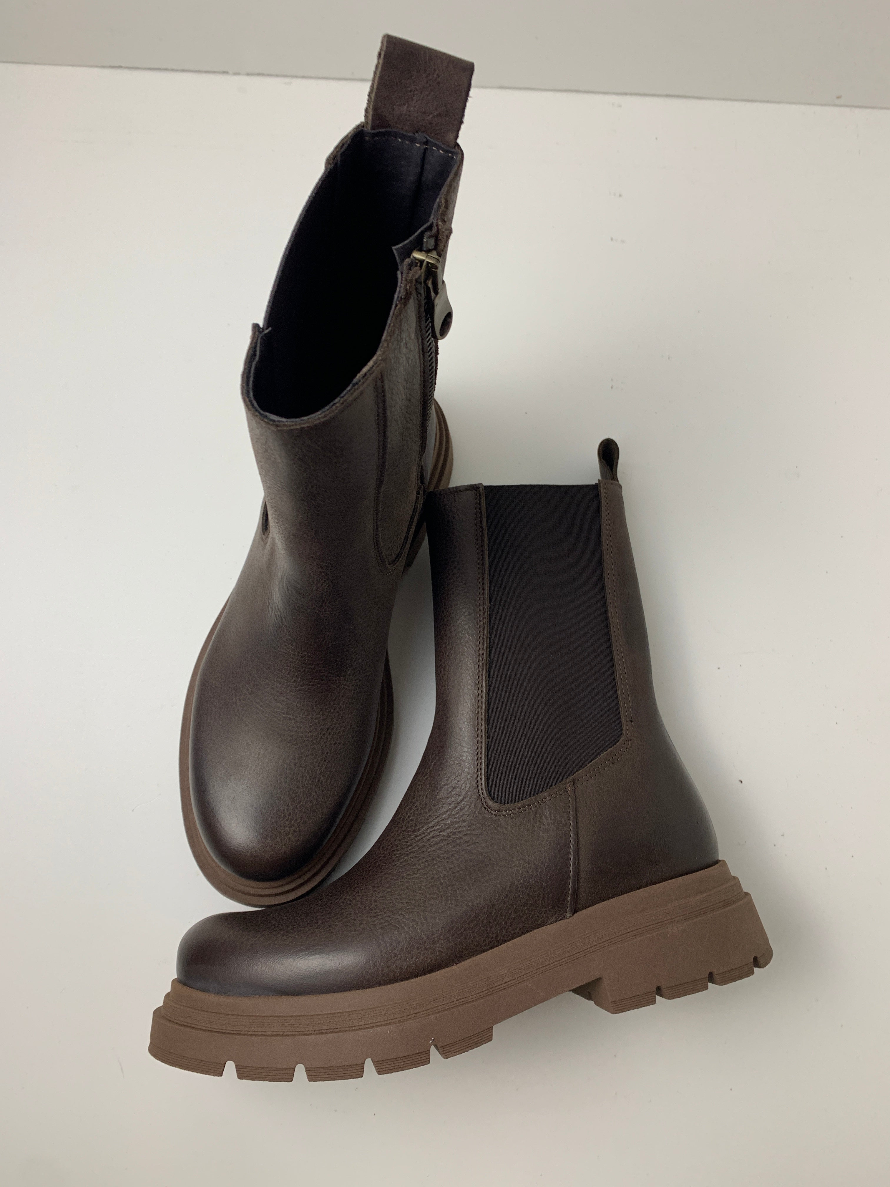 Tronchetto Olivia in pelle
