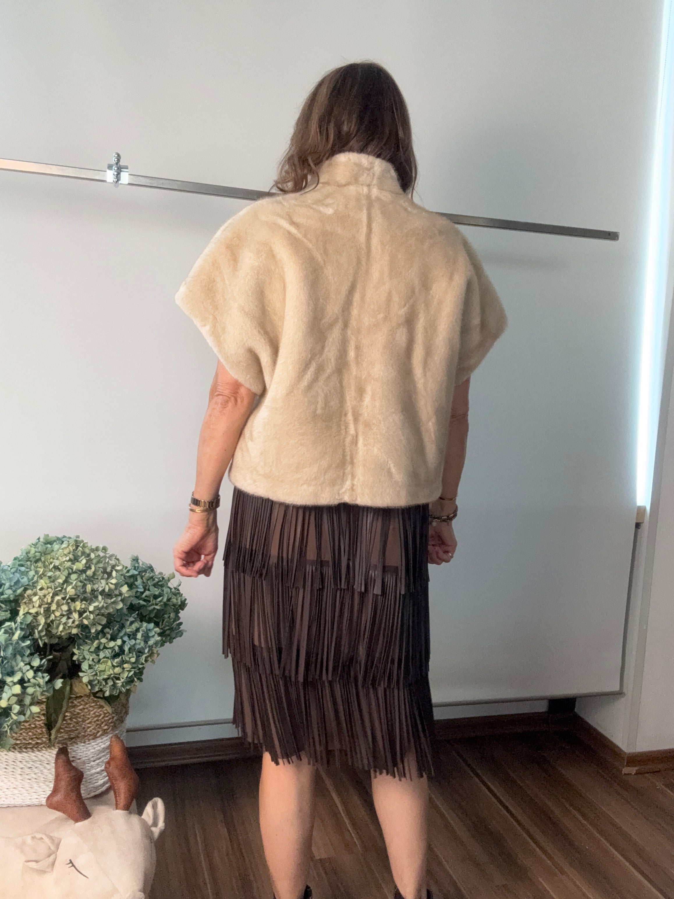 Gilet reversibile in ecopelliccia ed ecomontone