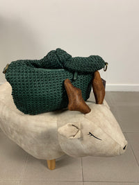 Borsa in pelle intrecciata con nodo sul manico