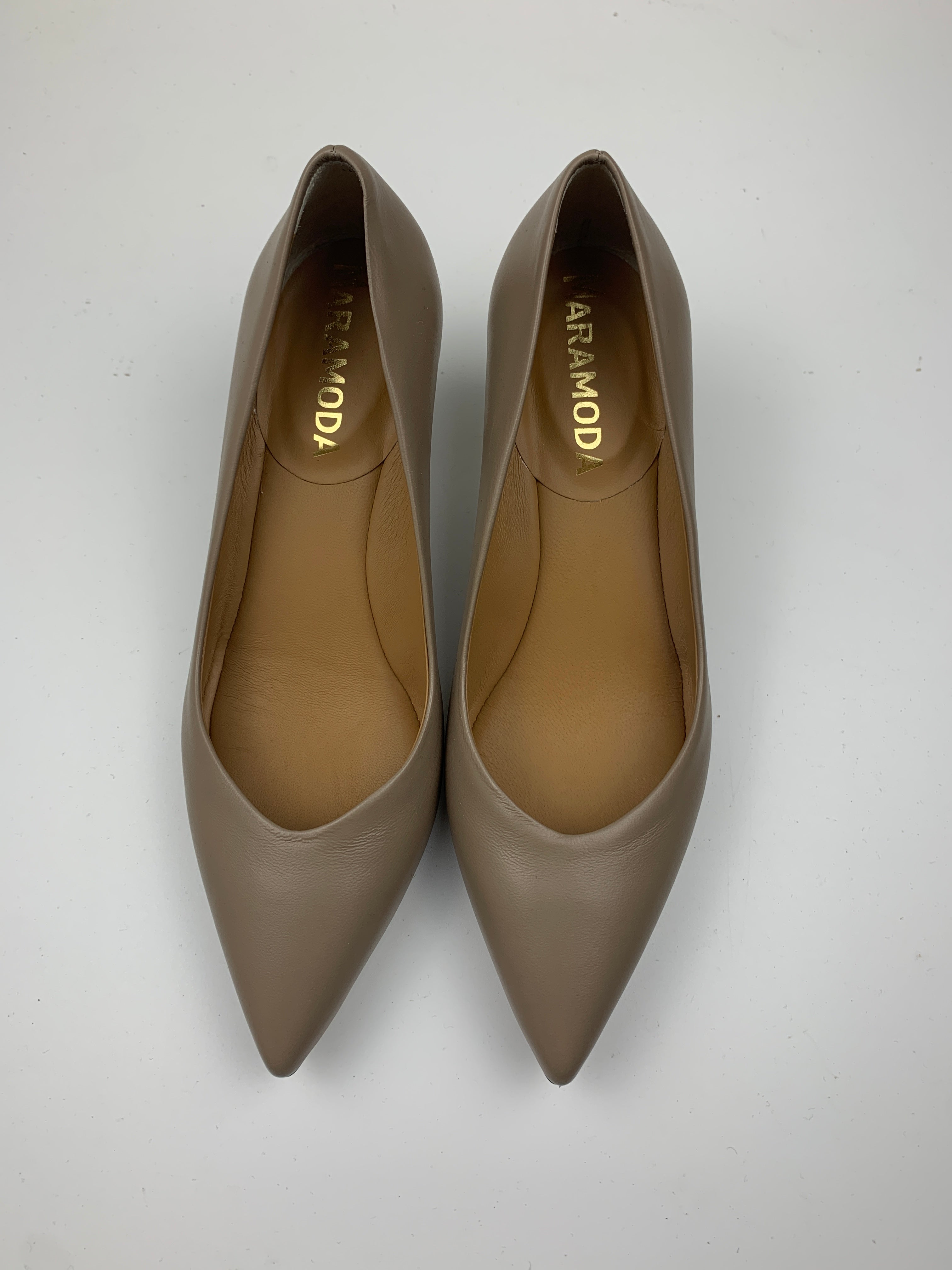 34 / Taupe