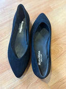 Ballerina Patrizia a punta in camoscio con scollo a V