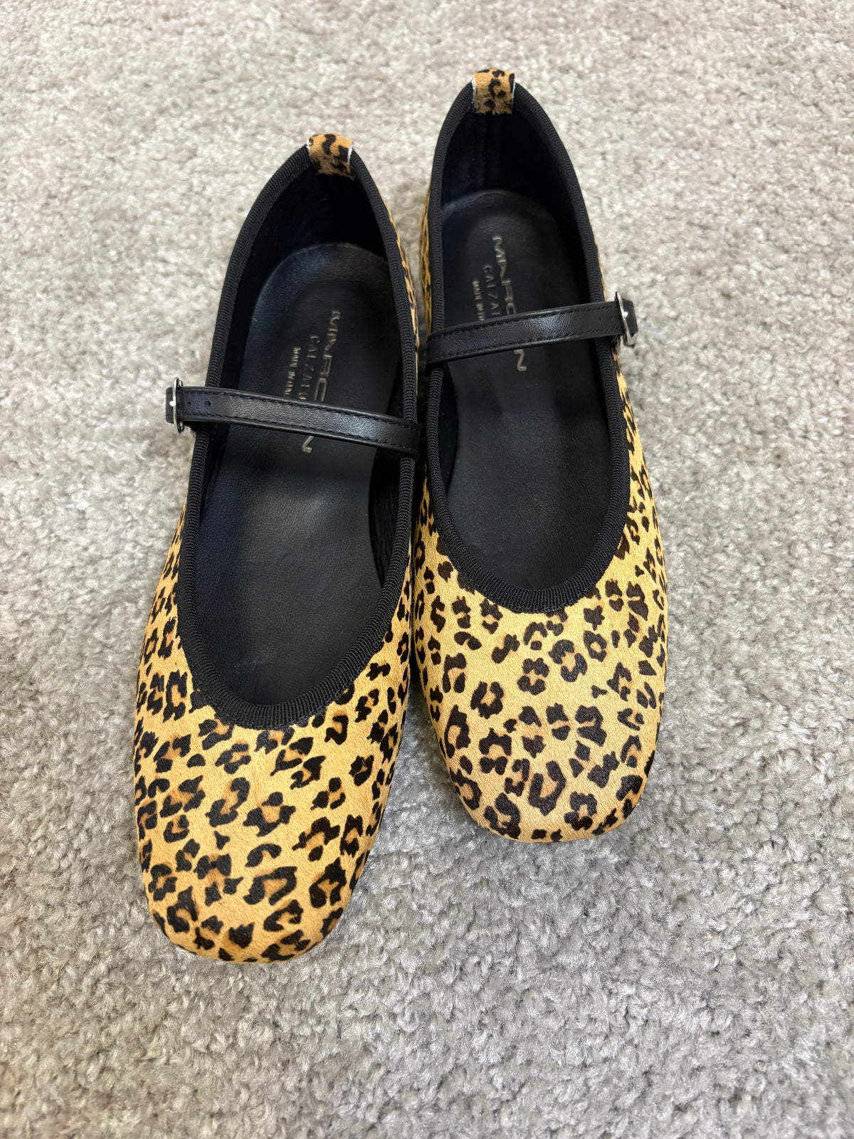 Ballerina in cavallino stampa leopardo con cinturino nero