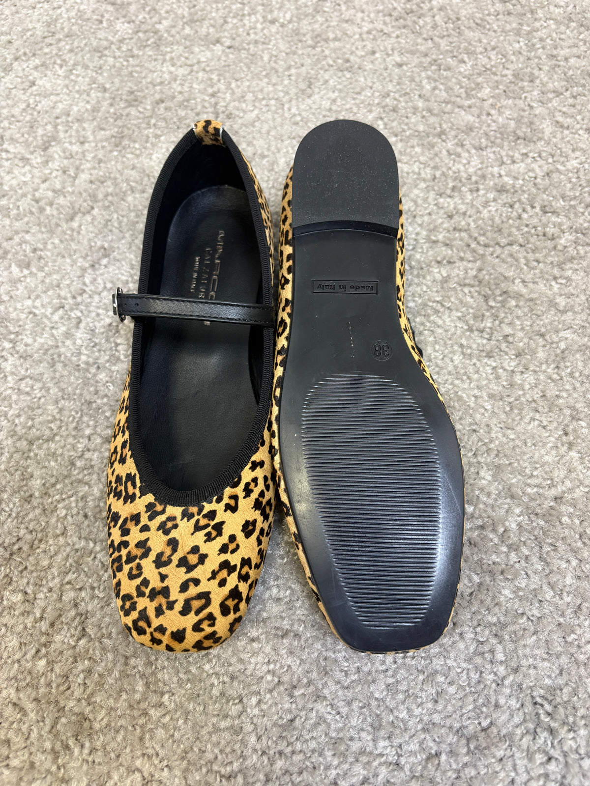 Ballerina in cavallino stampa leopardo con cinturino nero