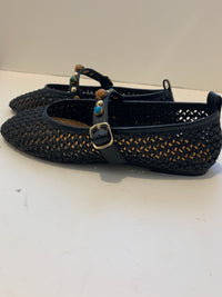 Intertwined ballerina with studded strap