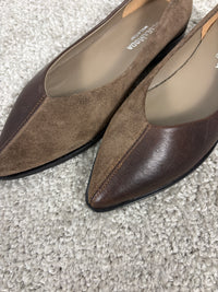 Ballerina Paola a punta in pelle e camoscio marrone