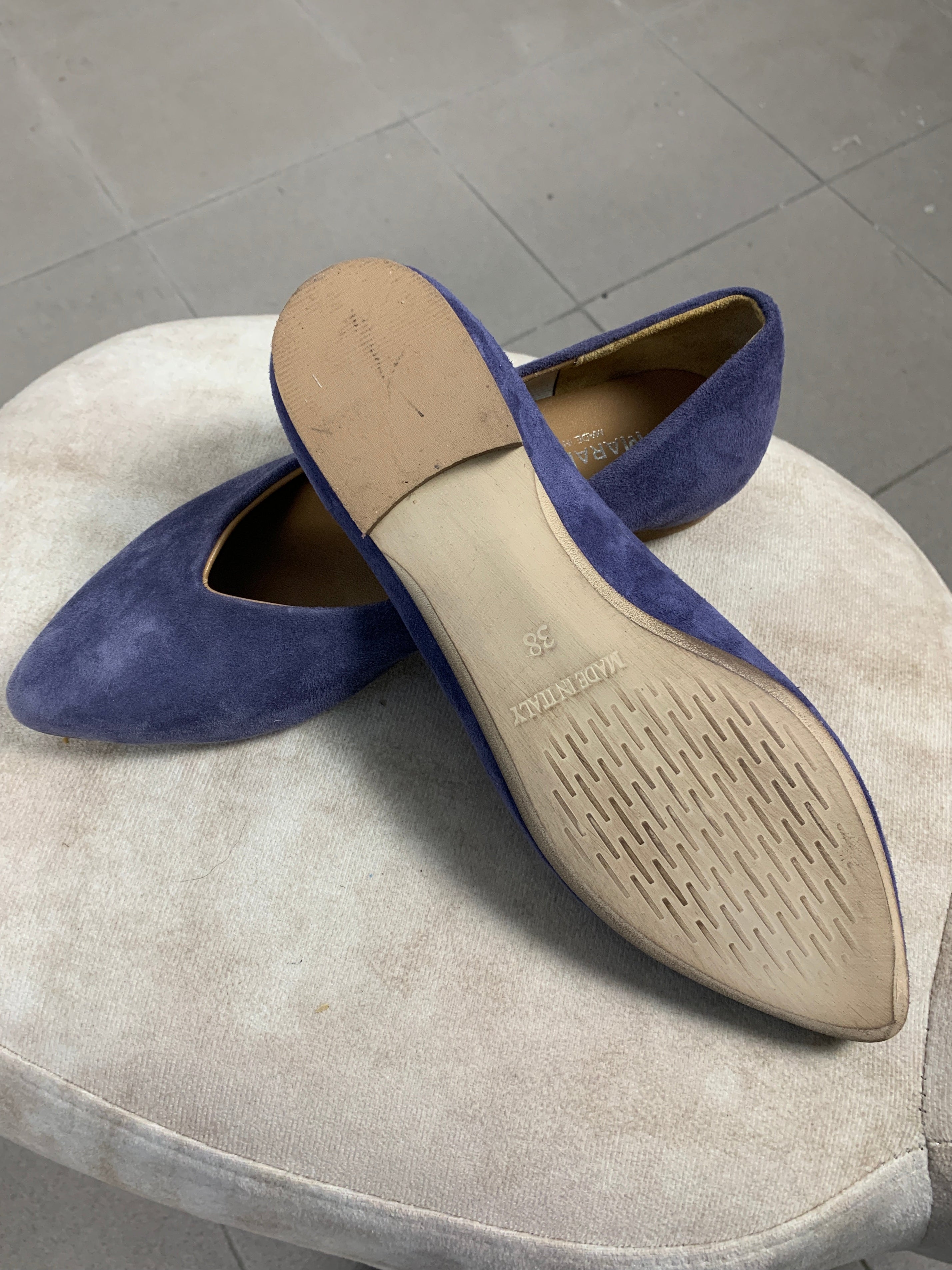 Paola suede pointed ballet flats with V-cut vamp