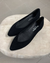 Paola suede pointed ballet flats with V-cut vamp