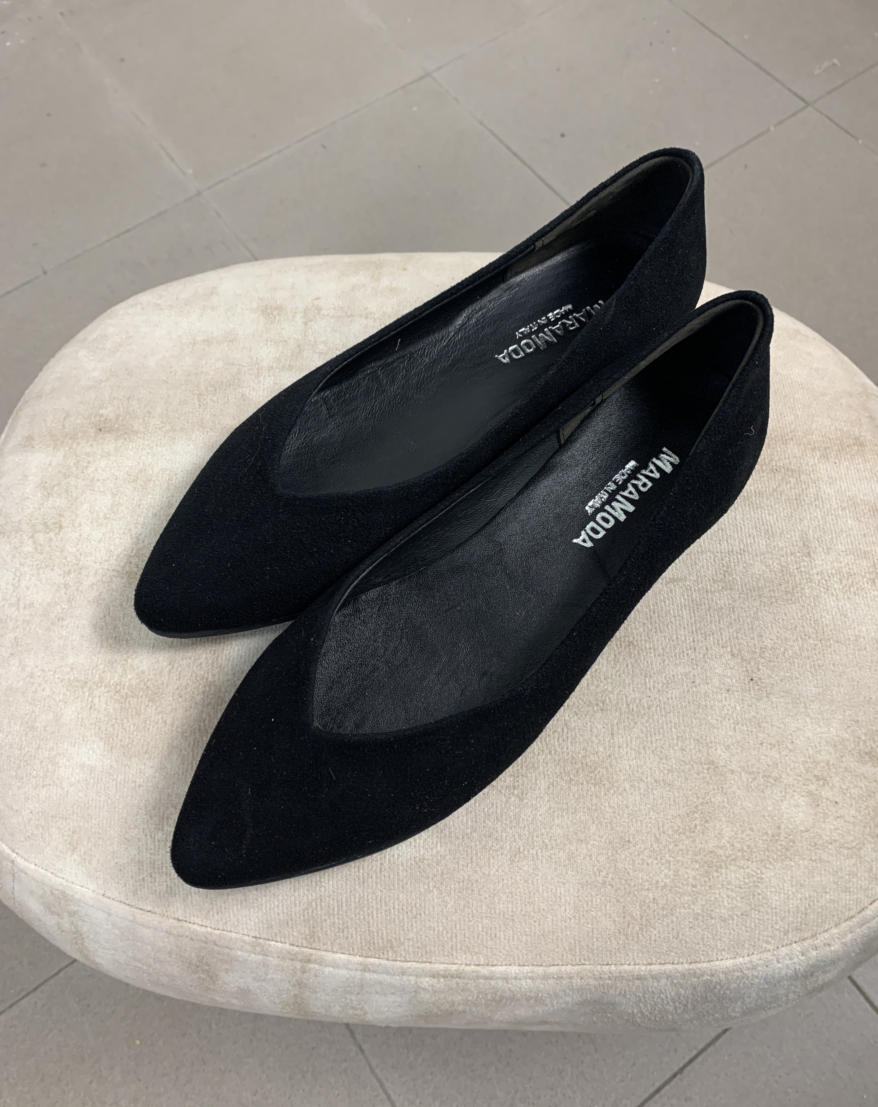 Paola suede pointed ballet flats with V-cut vamp