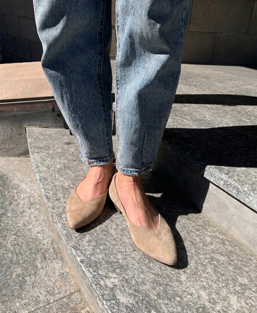 Paola suede pointed ballet flats with V-cut vamp
