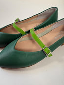 Ballerina Paola a punta in pelle con cinturino