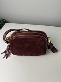Borsa artigianale in pelle di camoscio e pelle di buccia d'arancia
