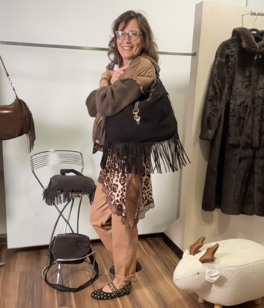 Borsa in camoscio con frange