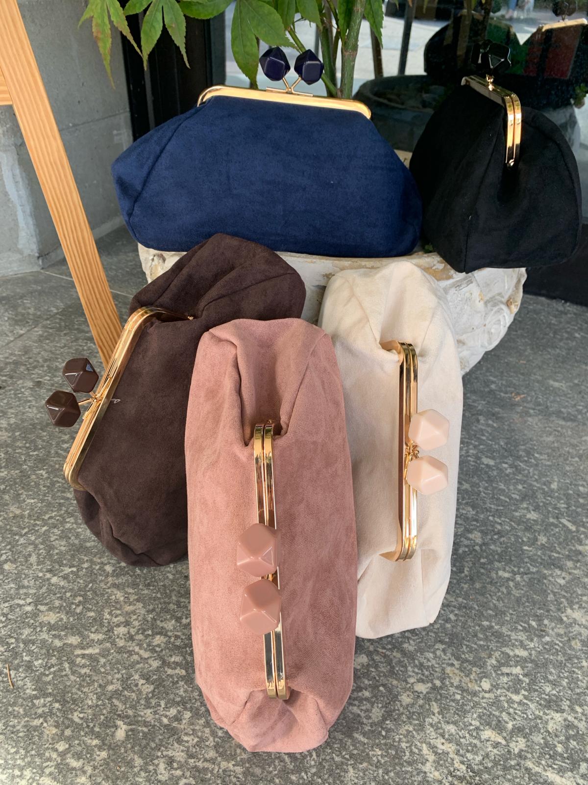 Borsa a mano in alcantara effetto camoscio