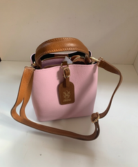 Orange peel effect leather handbag and shoulder bag