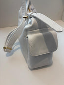 Orange peel effect bag with adjustable handle