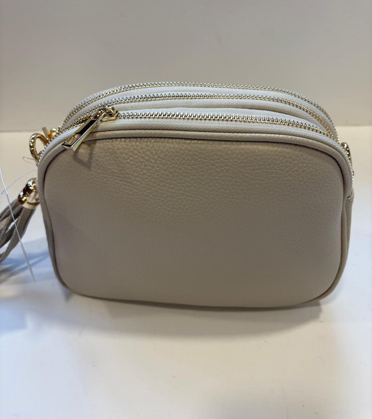 Orange peel effect leather handbag and shoulder bag