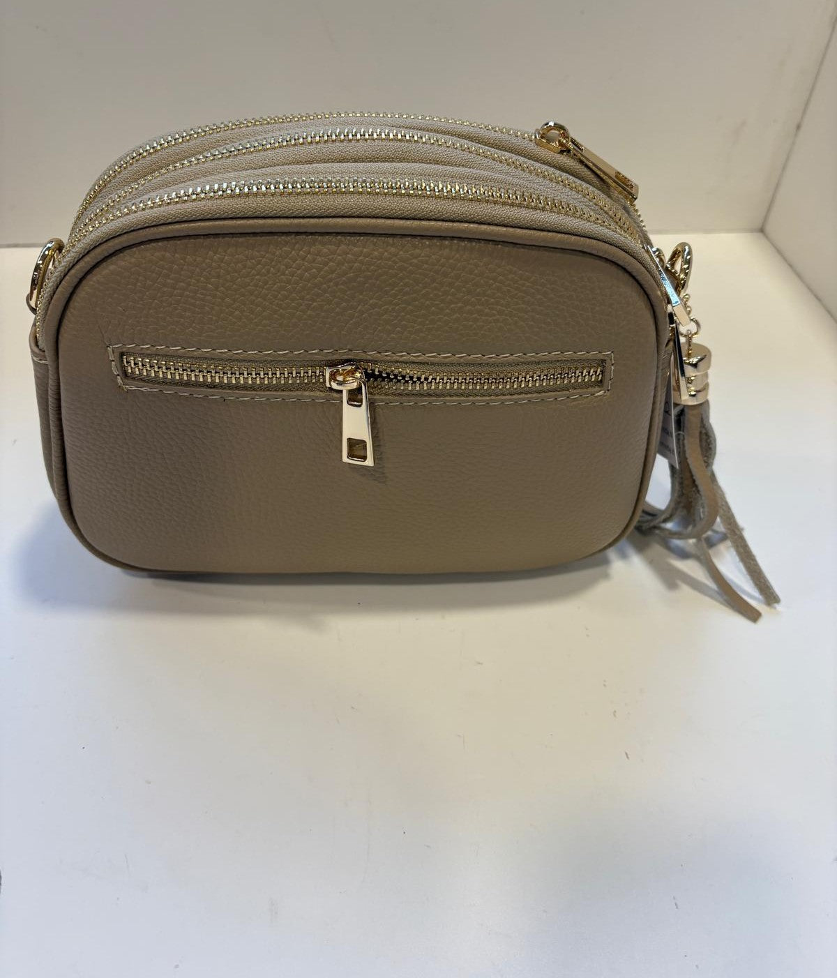 Orange peel effect leather handbag and shoulder bag