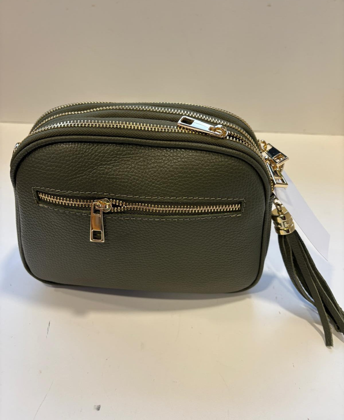 Orange peel effect leather handbag and shoulder bag