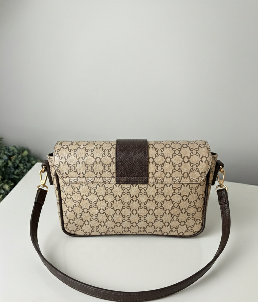 Borsa piccola a tracolla Nero Giardini doppio scomparto bordi testa di moro