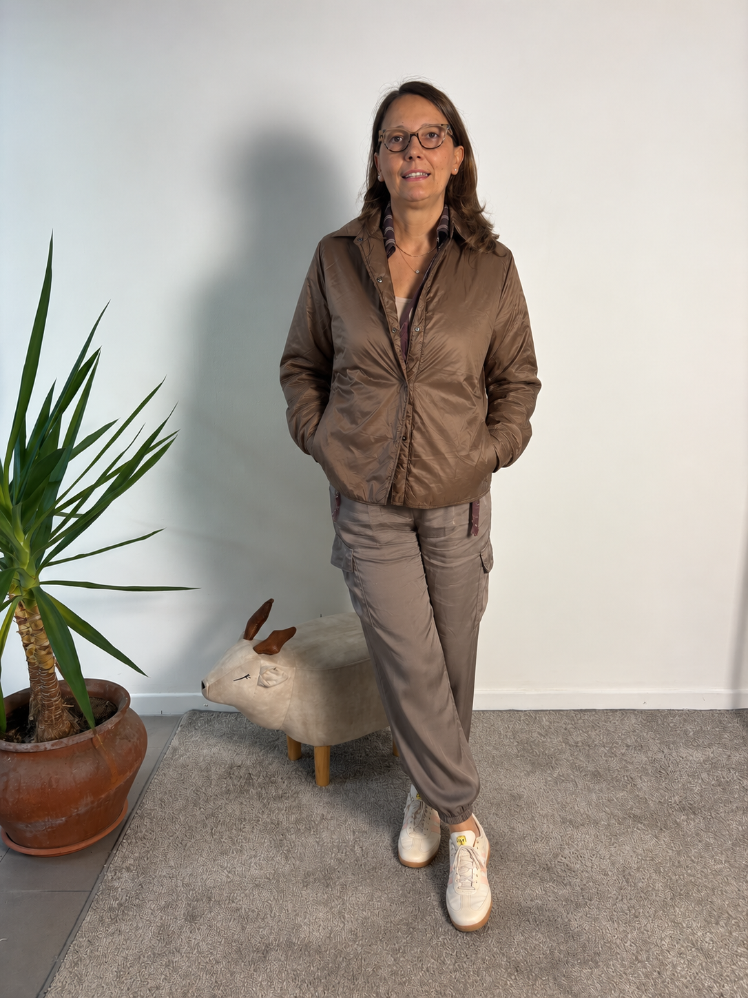 Camicia 100 g corta con colletto e bottoni