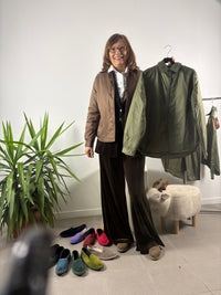 Camicia imbottita con bottoni automatici, tasche e colletto