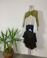 Camicia in mussola con fiocco e maniche a calla