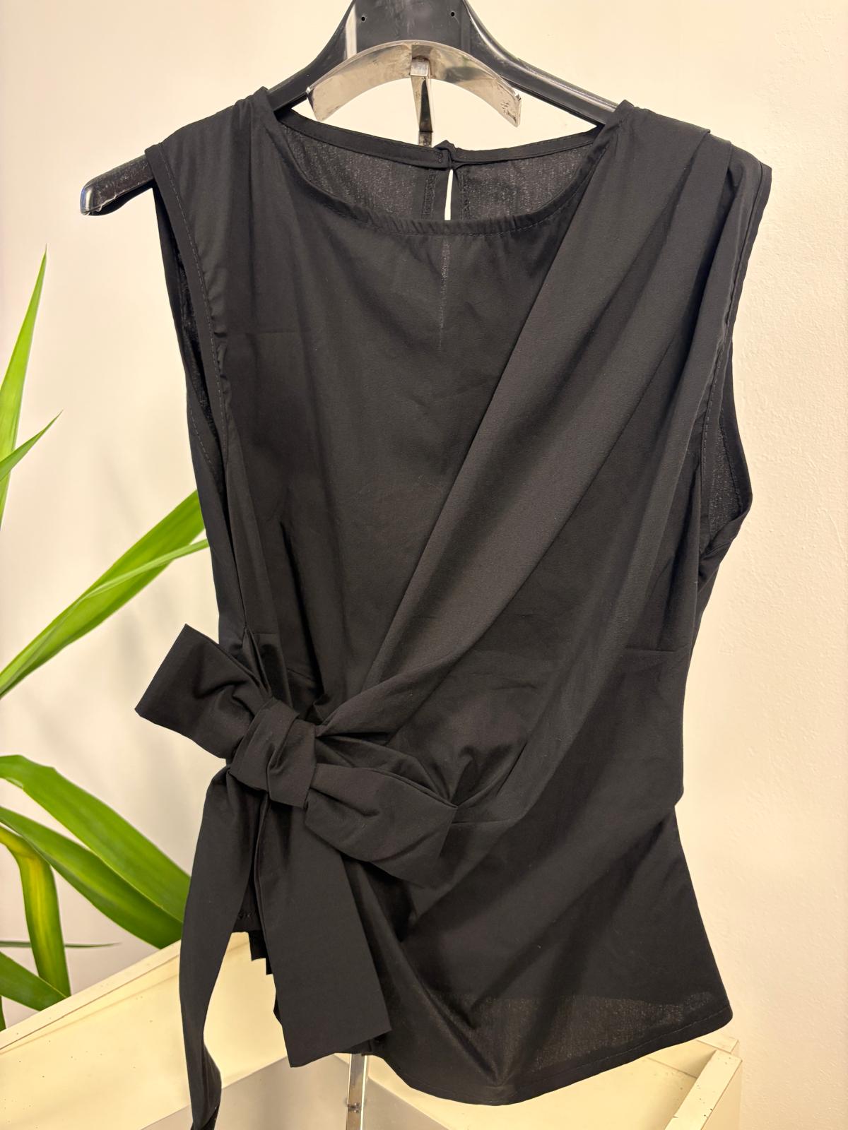 Women's tank top with side knot