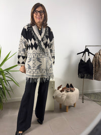 Cardigan geometrico Blue Joint con frange