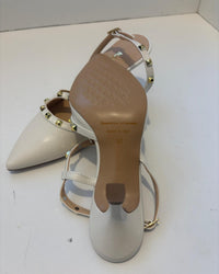 Slingback burro in ecopelle con borchie dorate