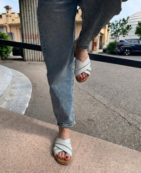 Ciabatta in nappa con strass e fasce incrociate