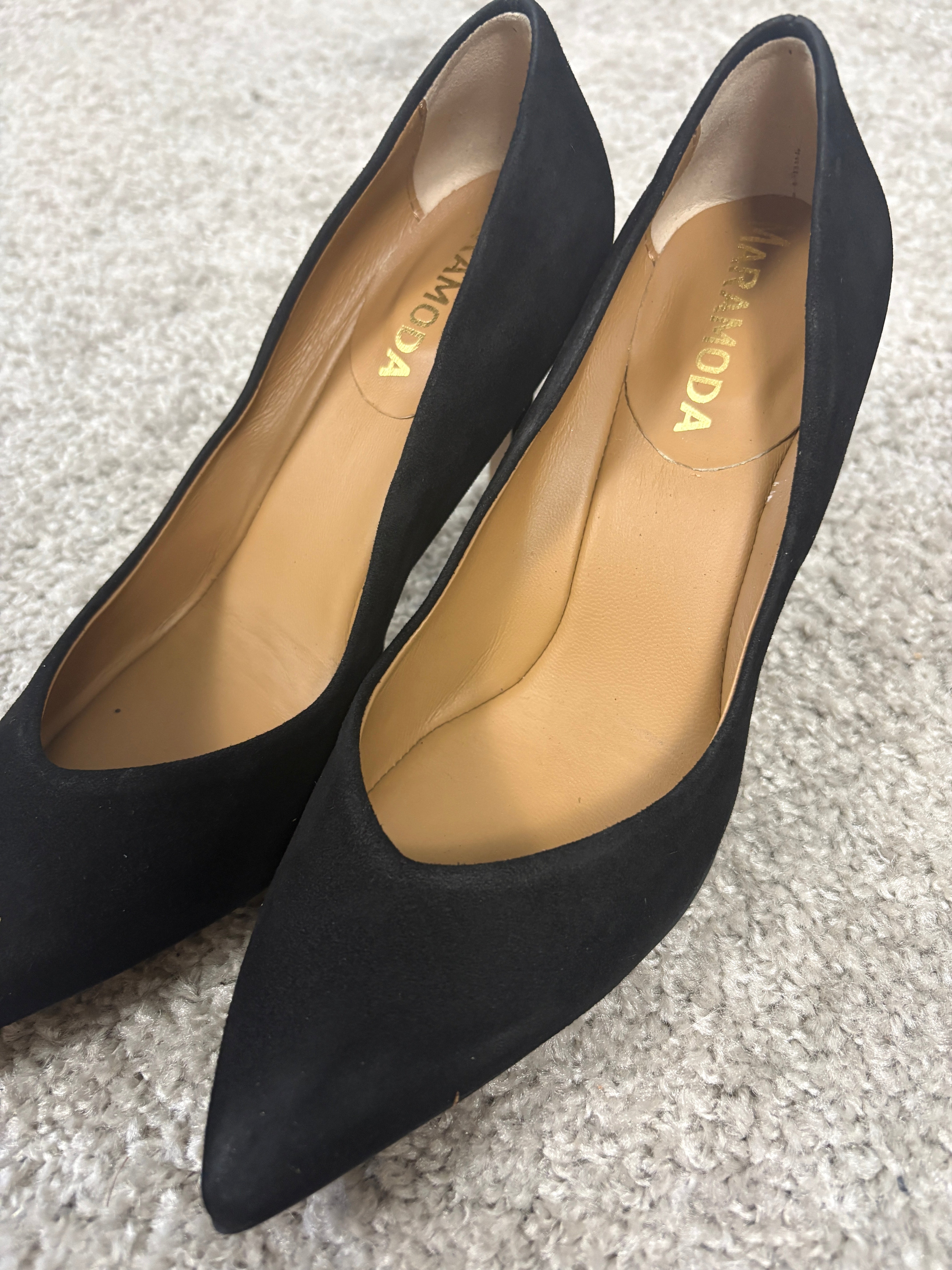 Décolleté Aurora in camoscio nero