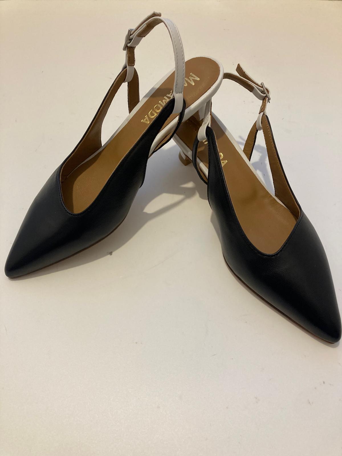 Slingback nera in nappa con cinturino off white