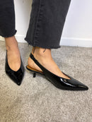 Décolleté slingback in vernice nera
