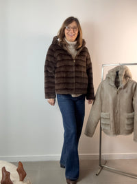 Ecopelliccia reversibile in ecomontone con cappuccio