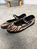 Friulana con cinturino in tessuto animalier