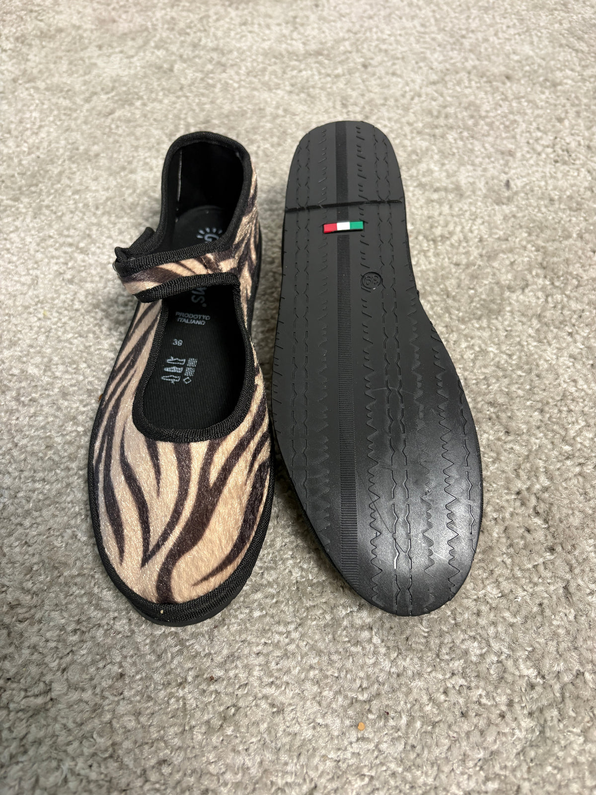 Friulana con cinturino in tessuto animalier
