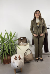 Giacca in ecodainetto a taglio lineare