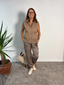 Gilet 100 g leggero con colletto e bottoni