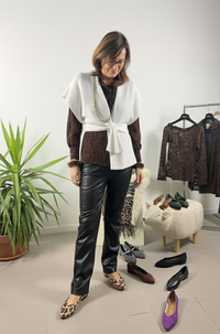 Gilet asimmetrico in filato morbido