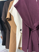 Gilet asimmetrico in filato morbido