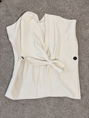 Gilet asimmetrico in filato morbido