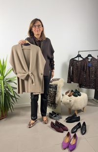 Gilet asimmetrico in filato morbido