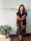 Gilet reversibile in ecopelliccia ed ecomontone con cintura