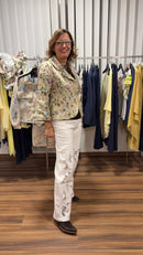 Jeans bianco con ricami traforati gamba dritta