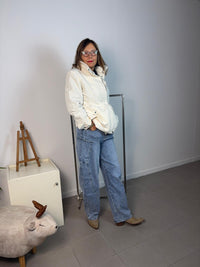 Light balloon jeans with side pockets