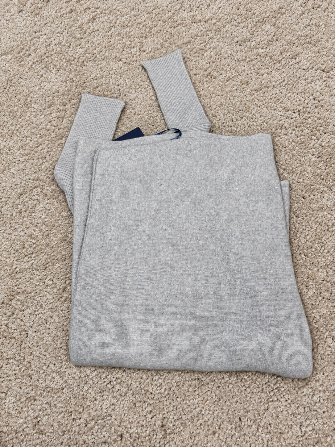 Maglia lunga Blue Joint con taglio sbieco e manica a pipistrello