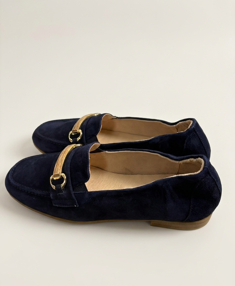 Mocassini Anna in camoscio cammello o blu con fibbia