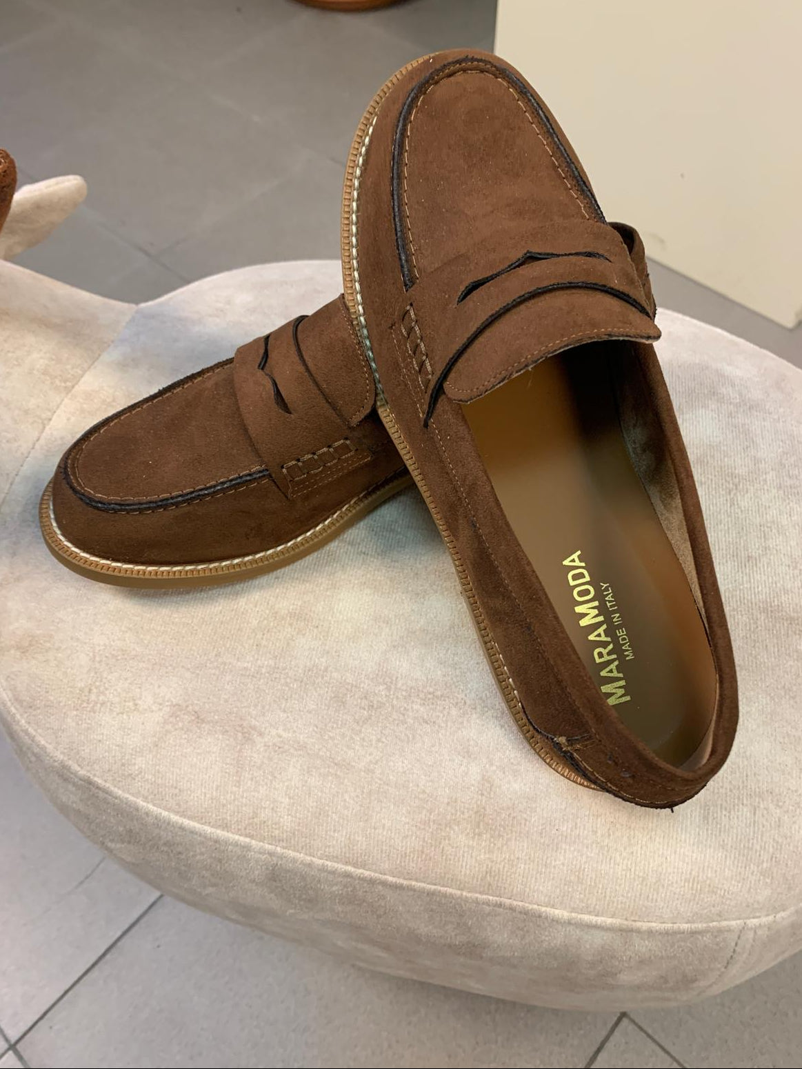 Cocoa suede Gioia loafers