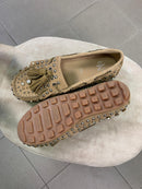 Mocassini indianini in camoscio con borchie e strass