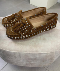 Mocassini indianini in camoscio con borchie e strass